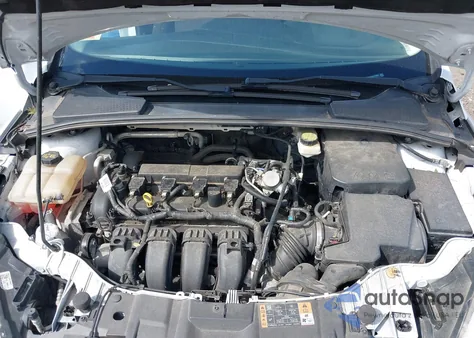 2017 Ford Focus Se z USA, uszkodzony, nr VIN 1FADP3F22HL279023